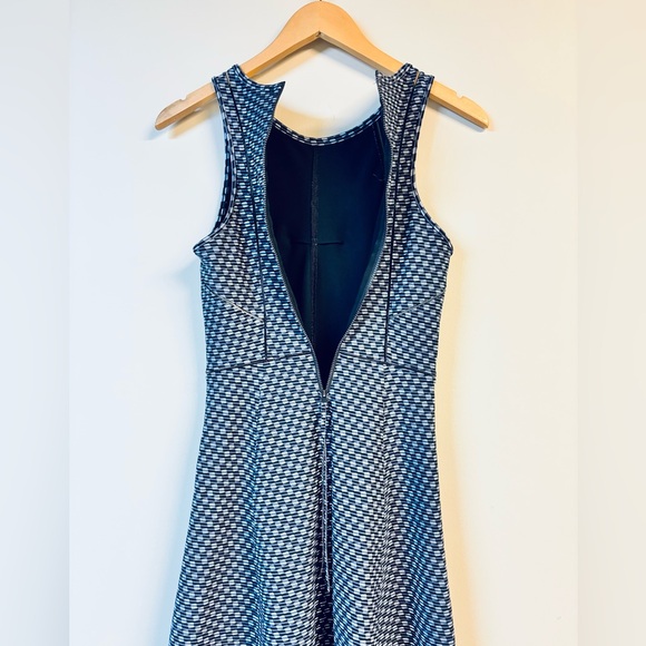 Lululemon Go Til Dawn Sleeveless Tennis Dress Size 6 - Picture 12 of 13